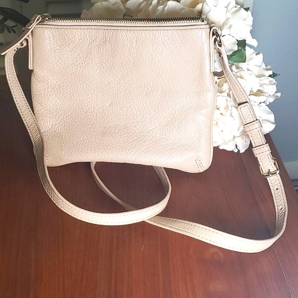 Kate Spade Cross Sholder Purse - Picture 8 of 8